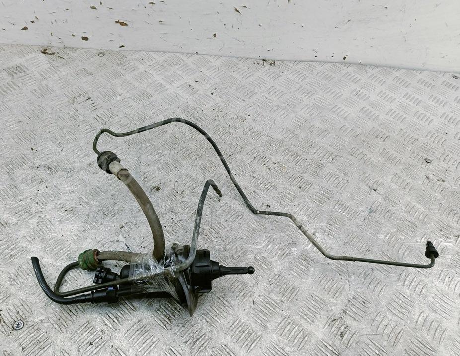 Цилиндр сцепления главный