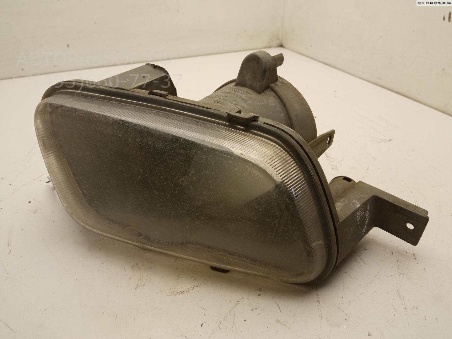Фара противотуманная правая