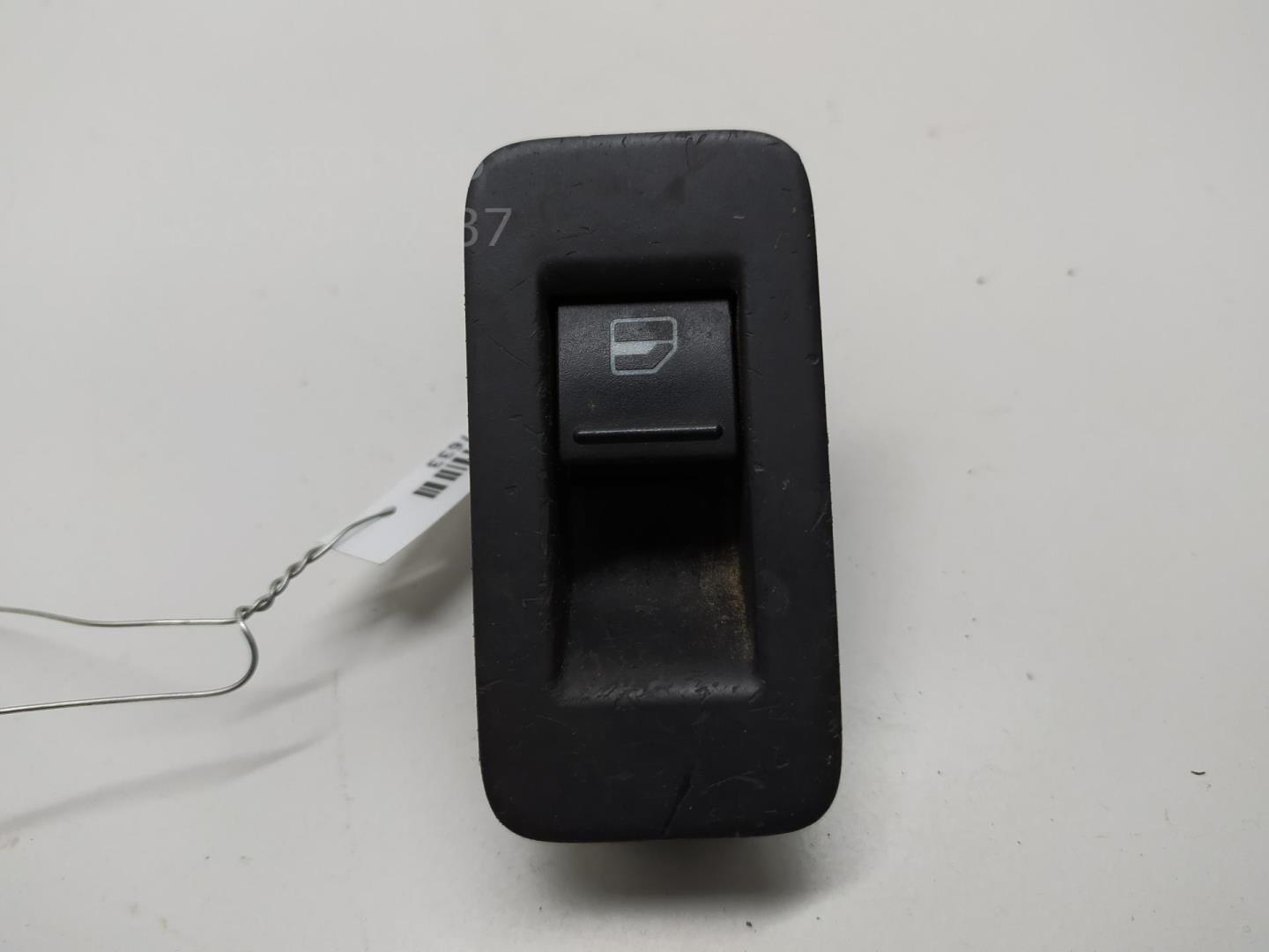 Кнопка стеклоподъемника