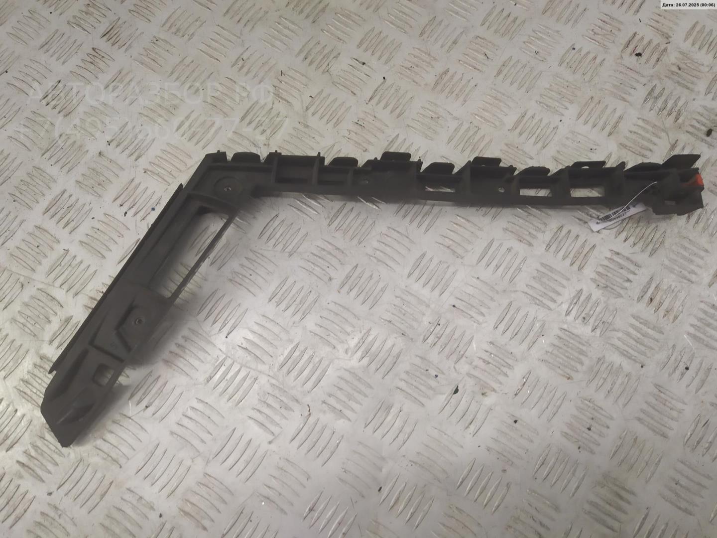 Кронштейн заднего бампера правый