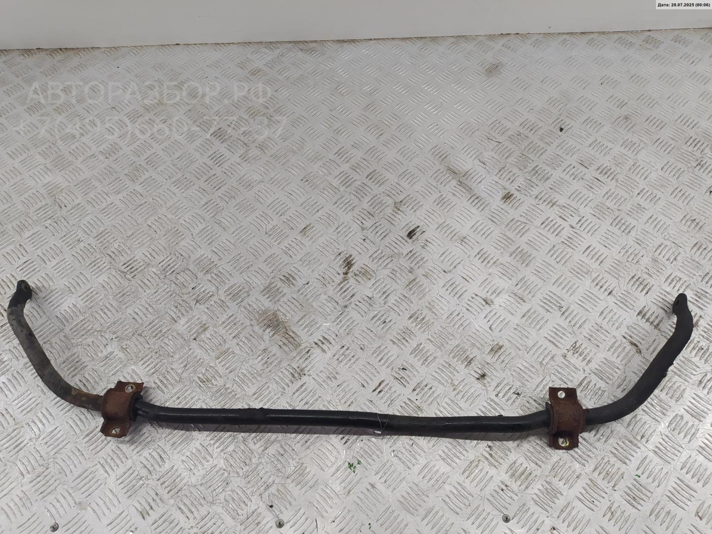 Стабилизатор передний