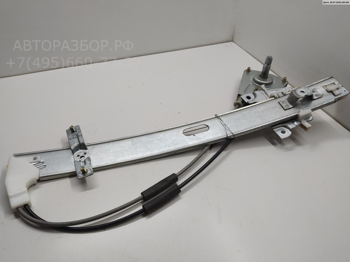 Стеклоподъемник механ. передний правый