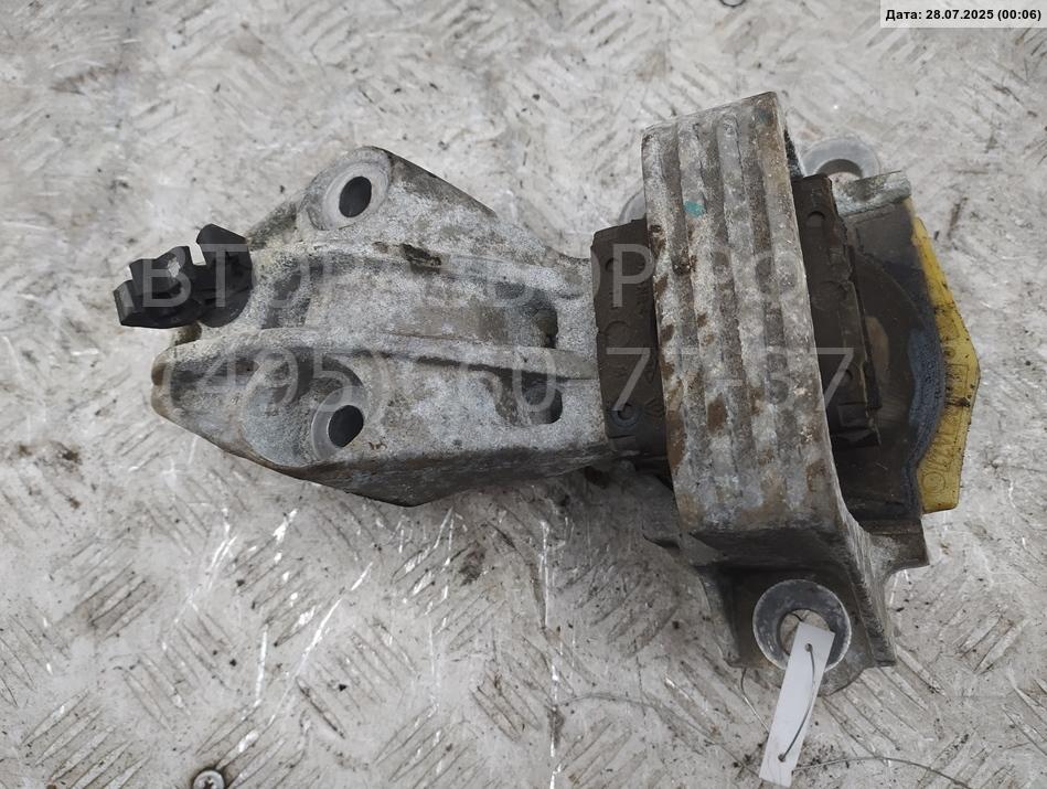 Опора двигателя