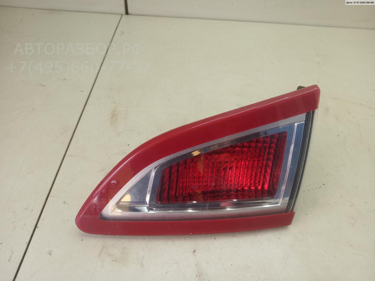 Фонарь задний внутренний правый