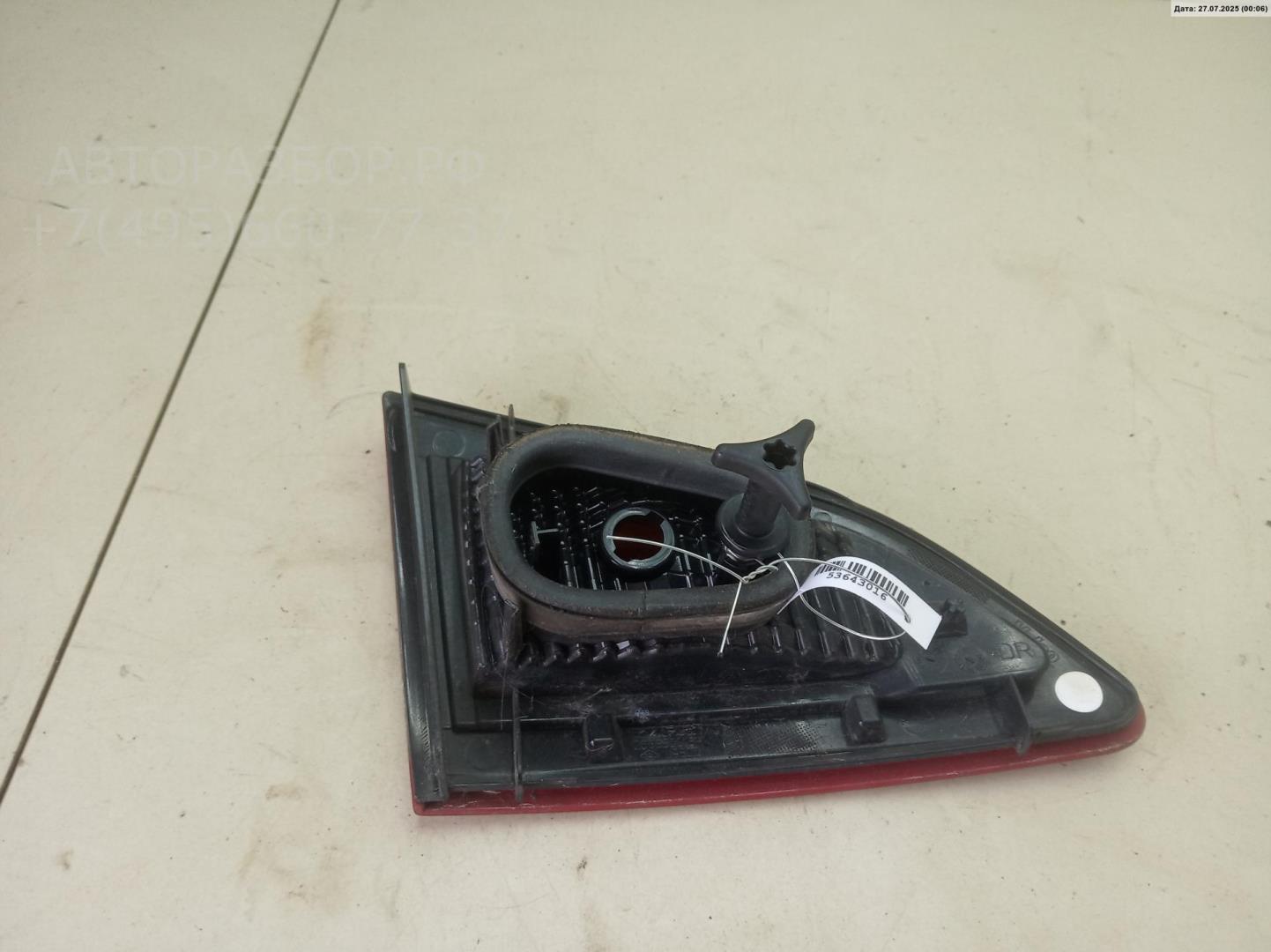 Фонарь задний внутренний правый