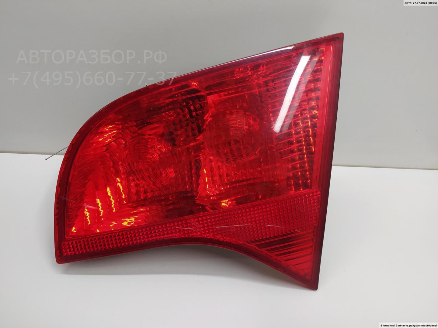 Фонарь задний внутренний правый