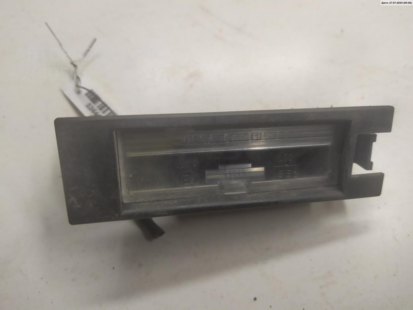 Фонарь подсветки номера