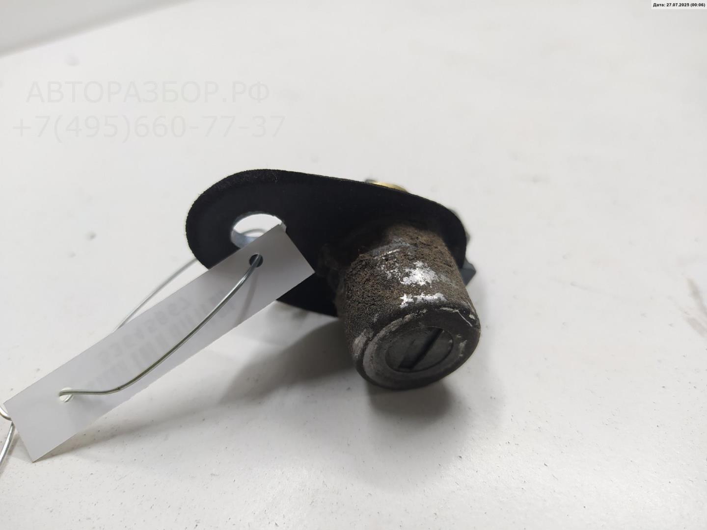 Вставка замка двери