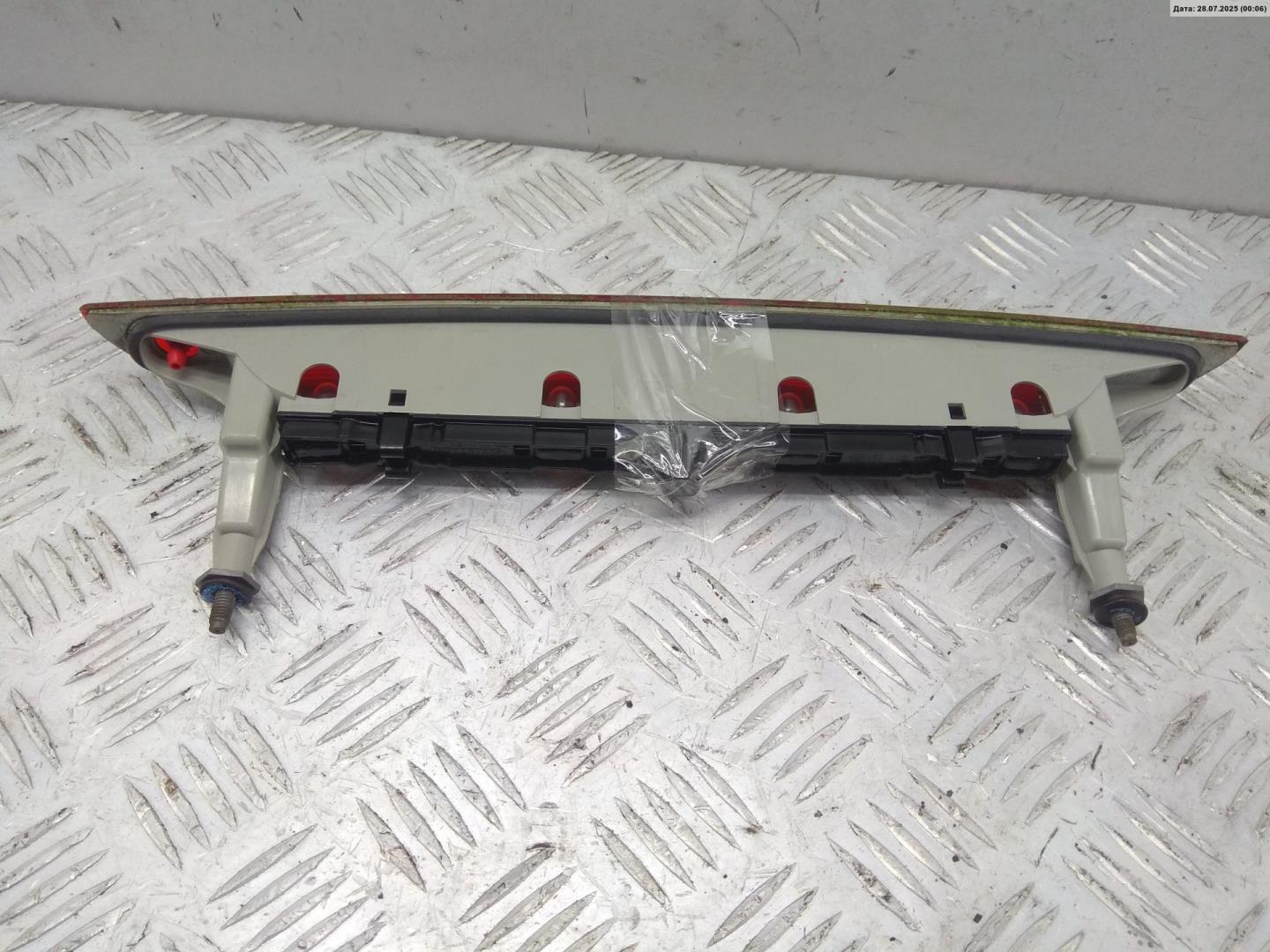 Фонарь задний (стоп сигнал)