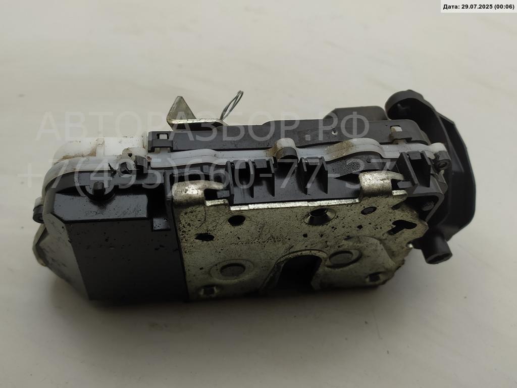 Замок двери задней правой