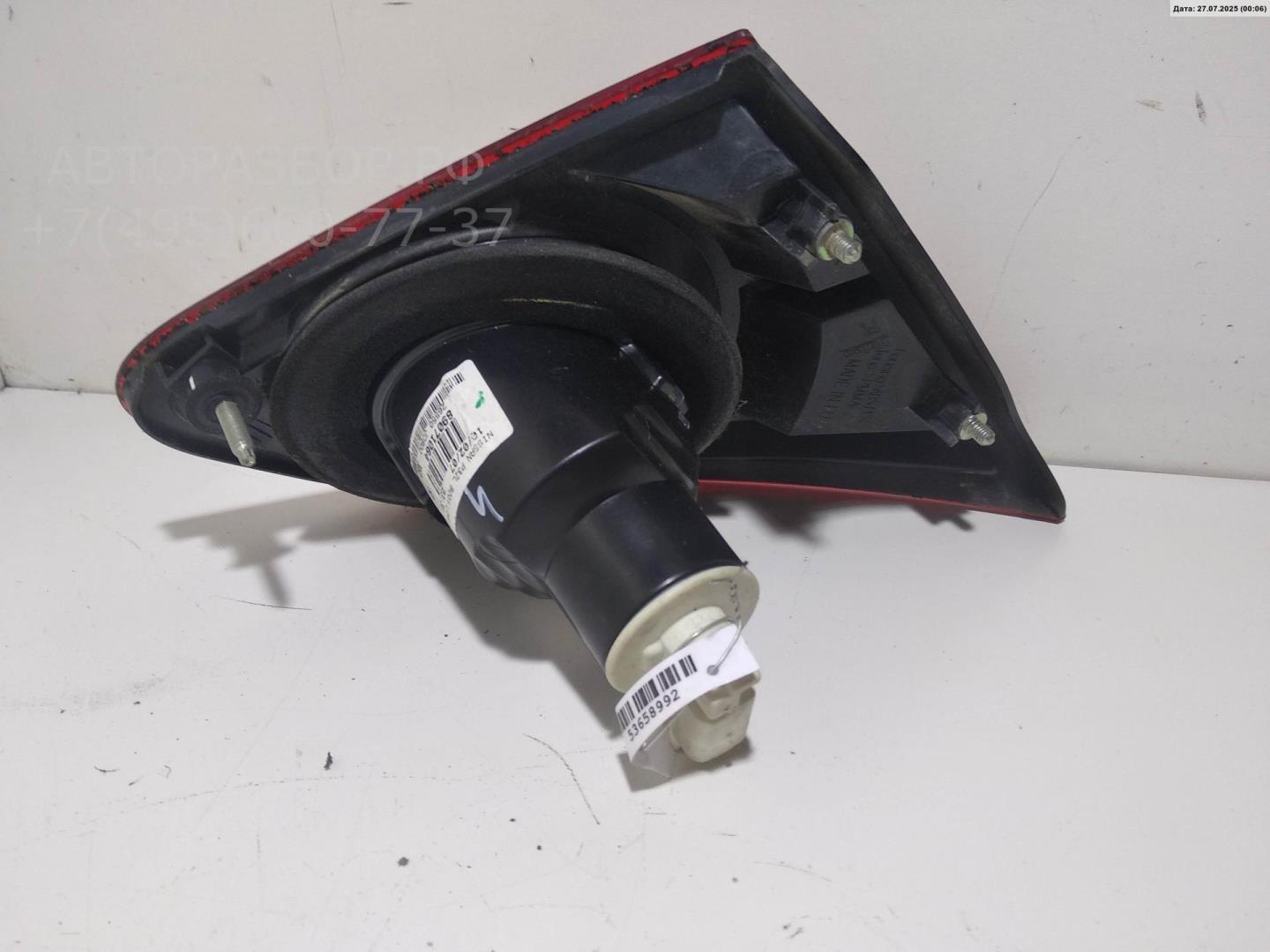 Фонарь задний внутренний правый