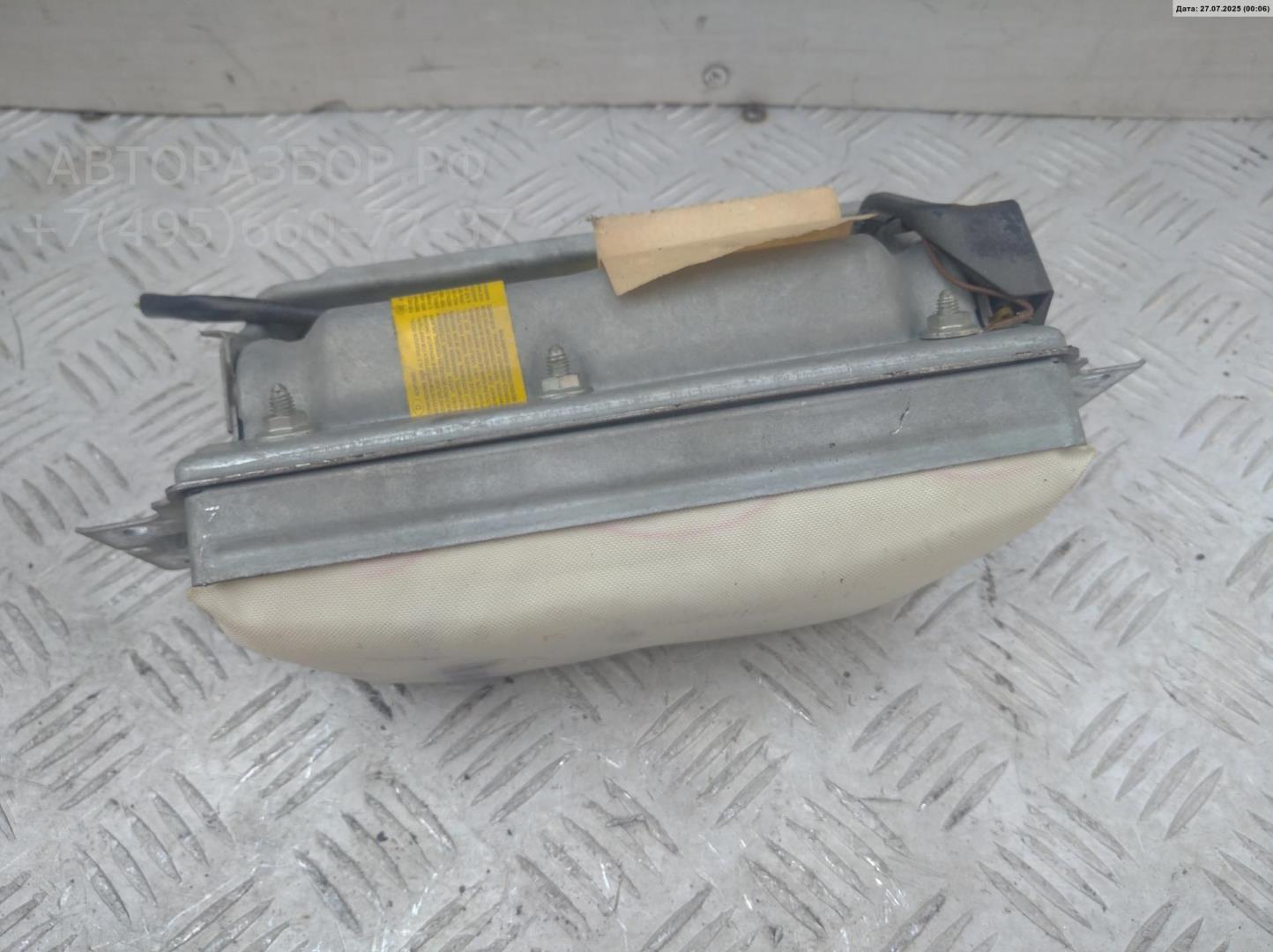 Подушка безопасности пассажирская (в торпедо)