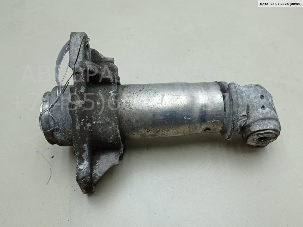 Кронштейн переднего бампера левый