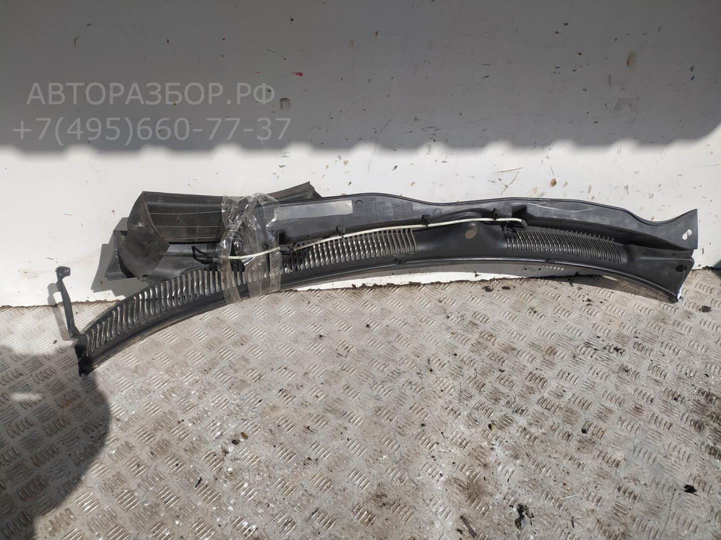 Решетка стеклоочистителей (Жабо)