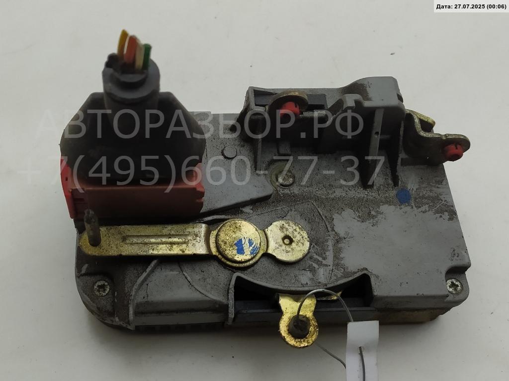 Замок двери передней правой