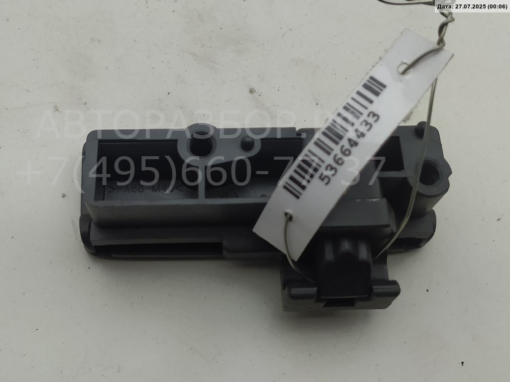 Замок бардачка