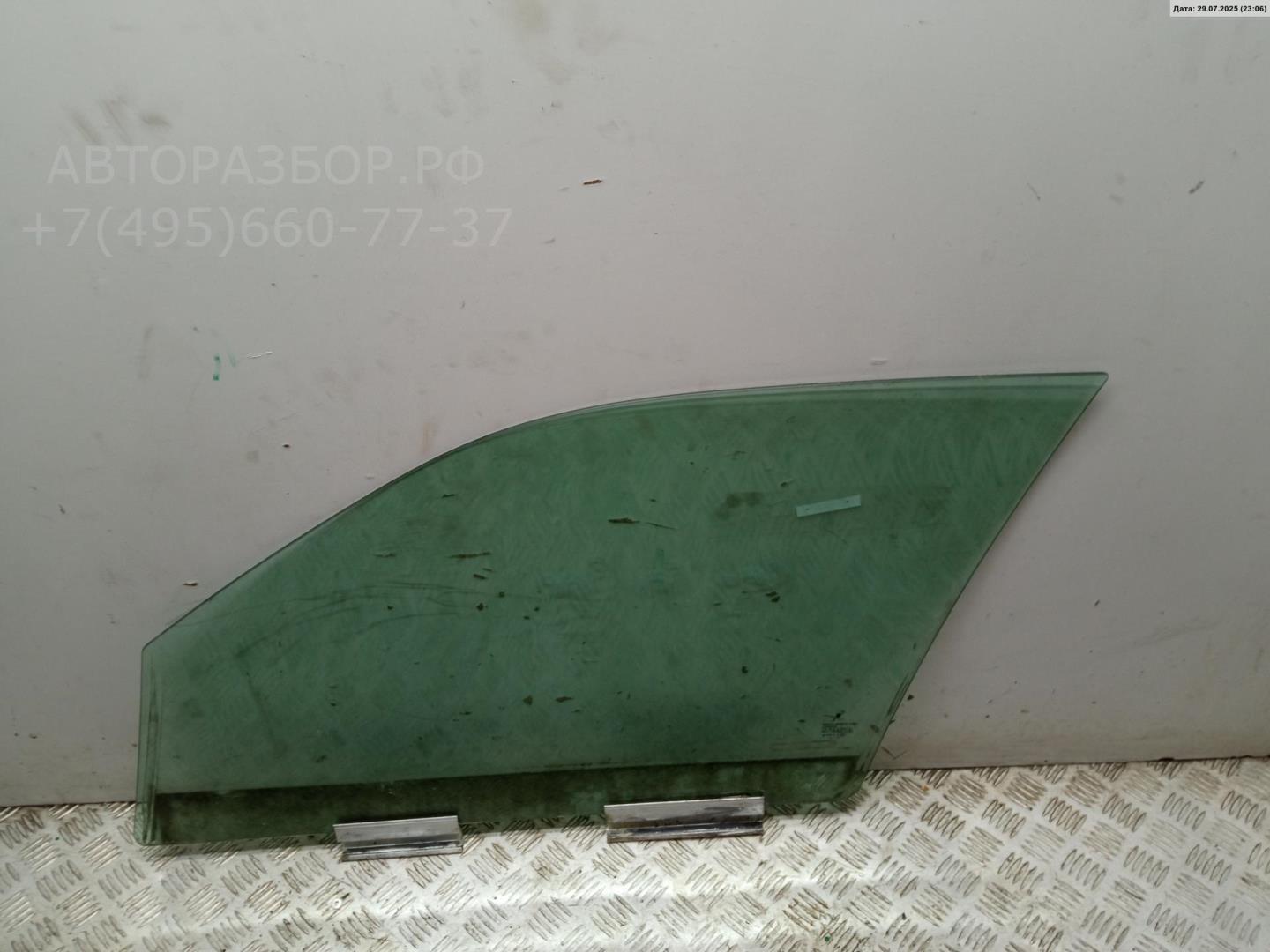 Стекло двери передней правой