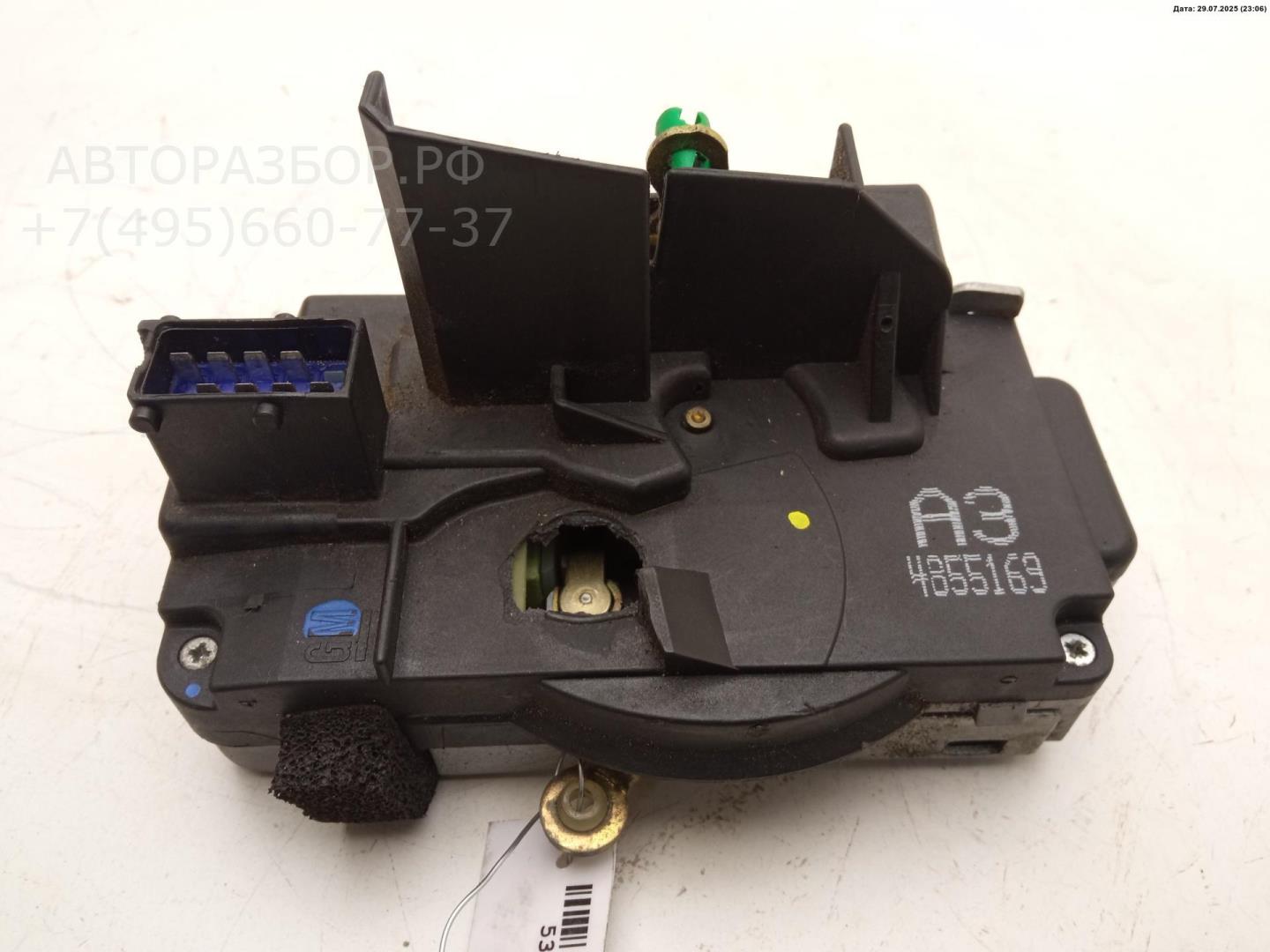 Замок двери передней правой