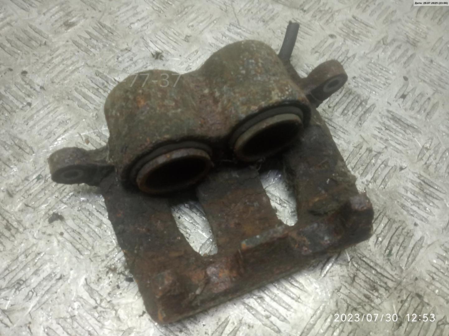 Суппорт передний правый