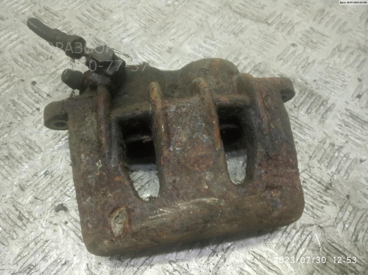 Суппорт передний правый