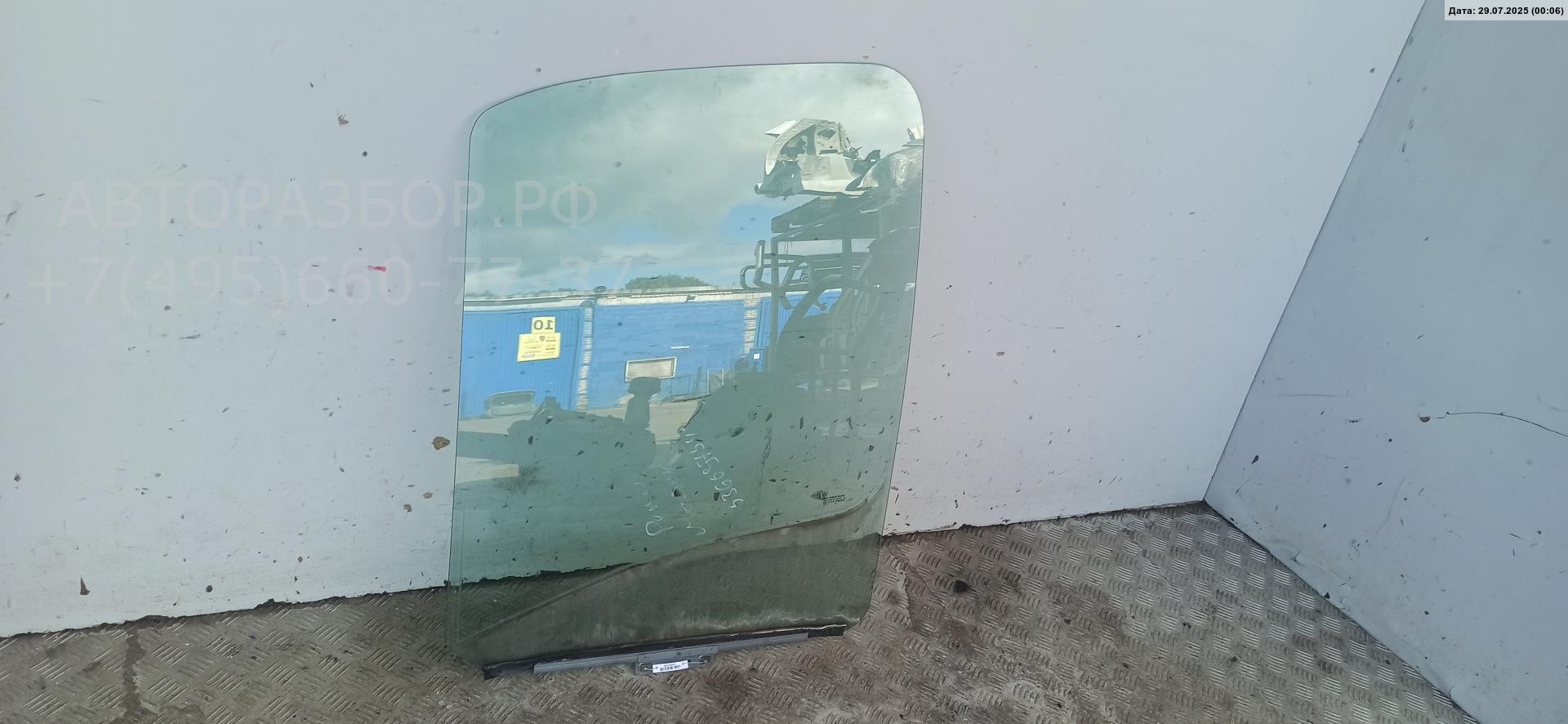 Стекло двери передней левой
