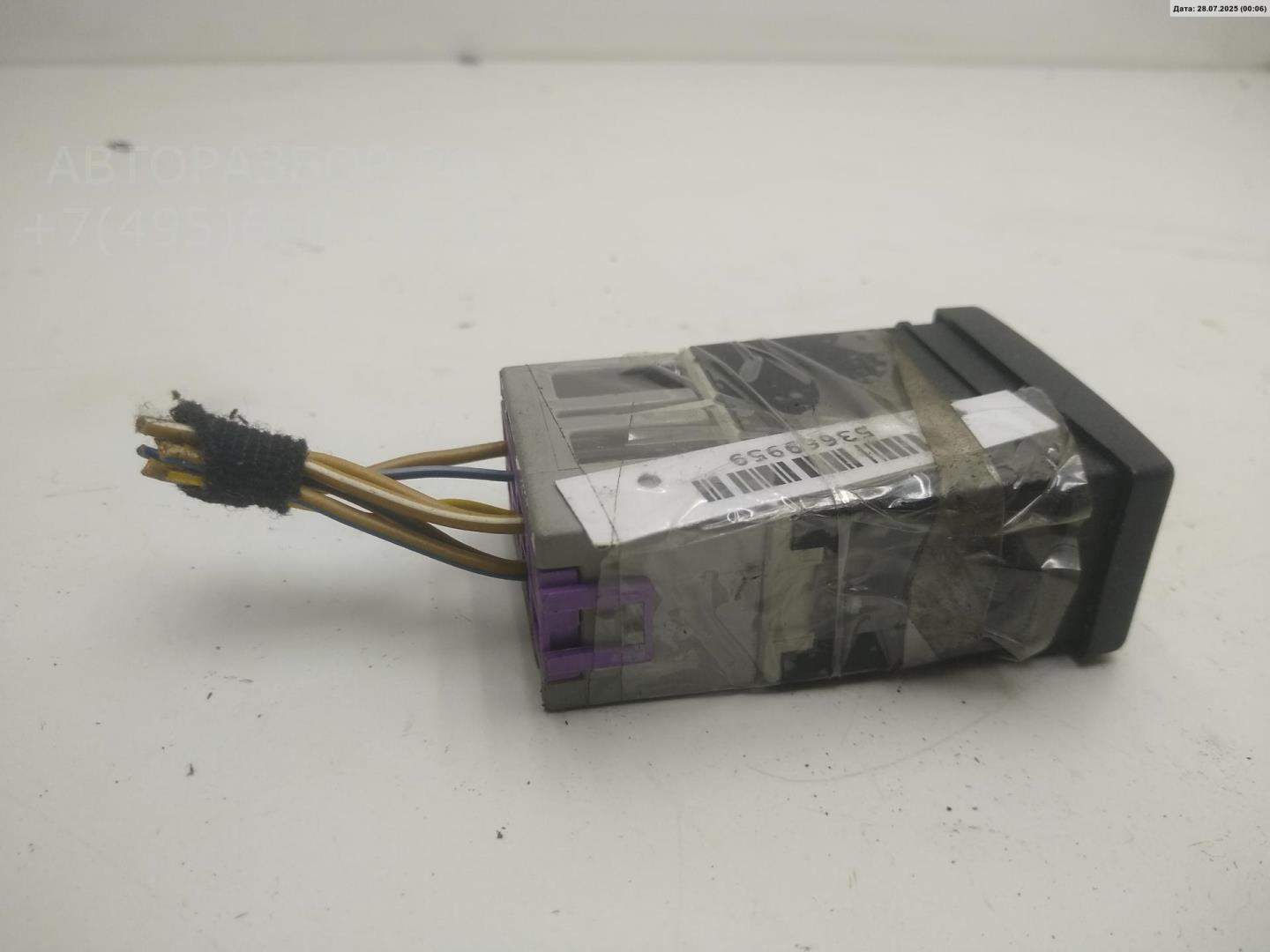 Кнопка корректора фар