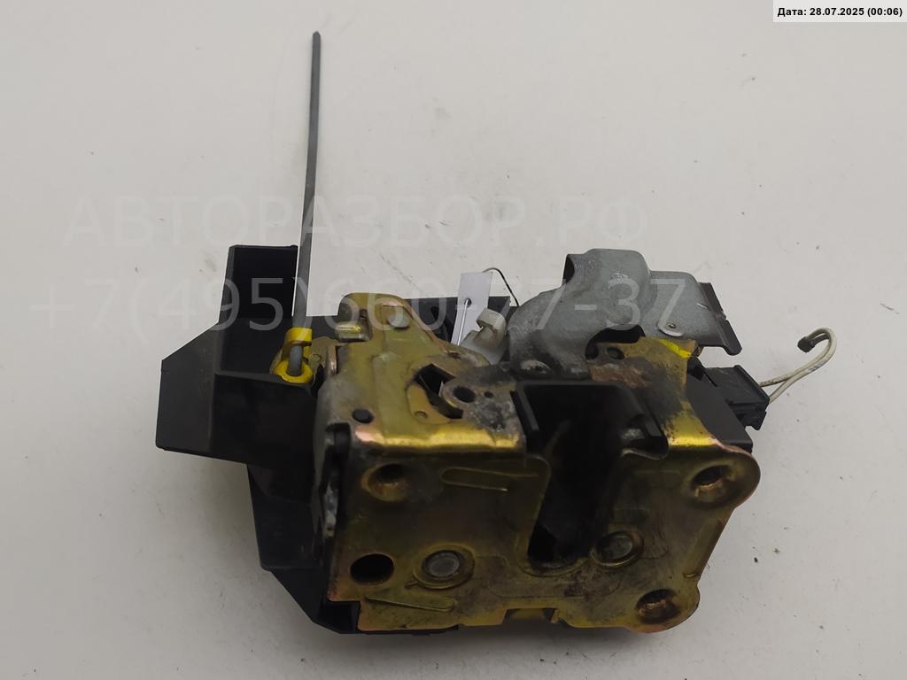 Замок двери задней левой