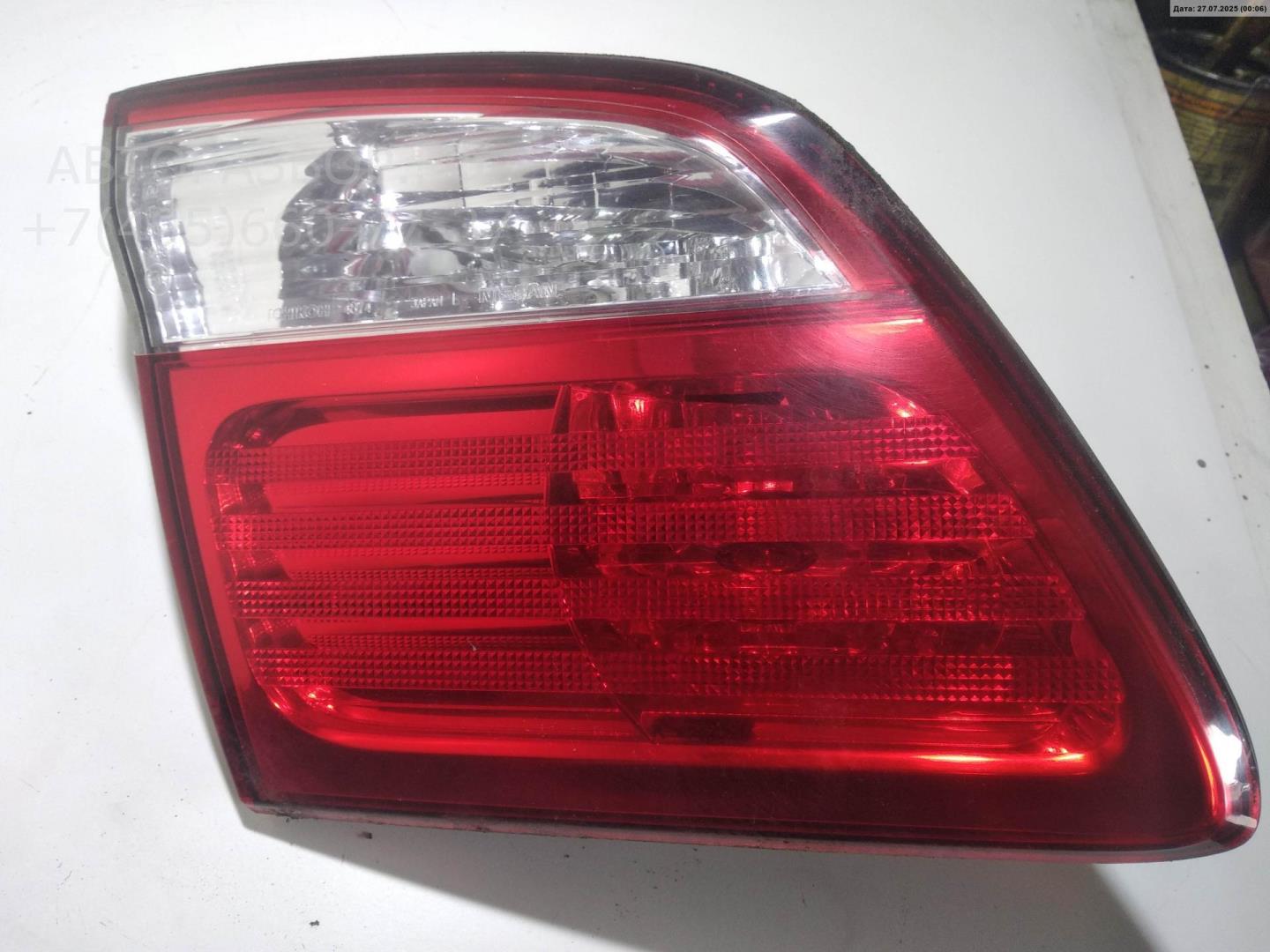 Фонарь задний внутренний левый
