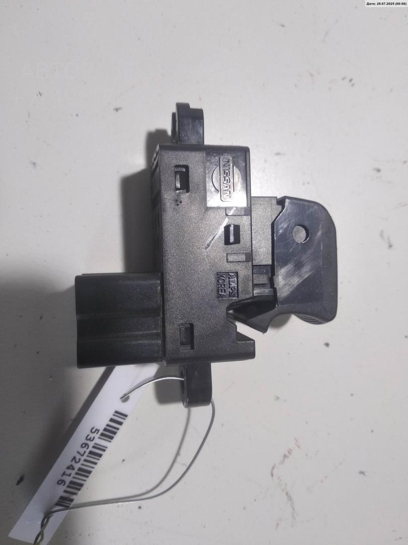 Кнопка стеклоподъемника