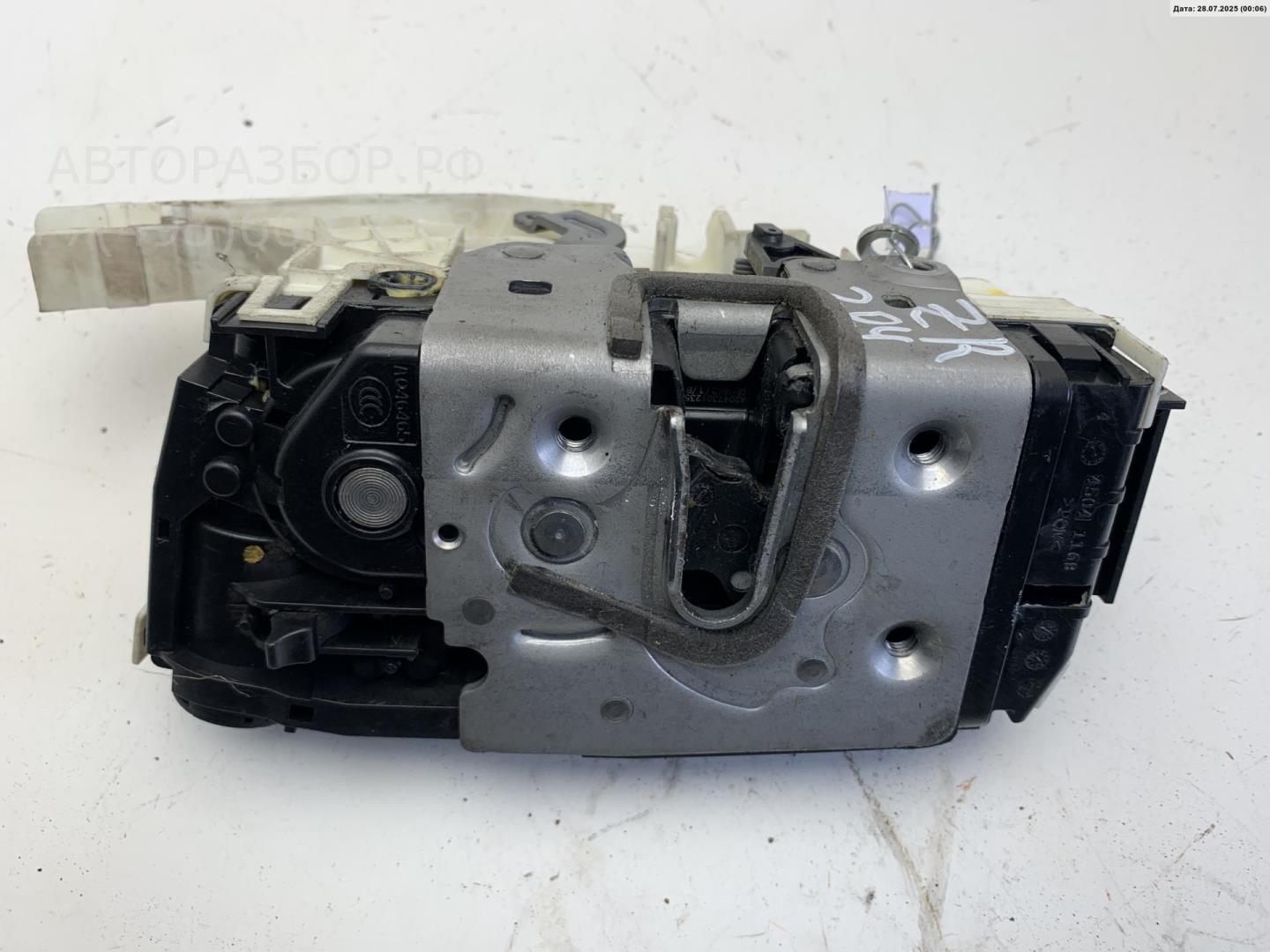 Замок двери задней правой