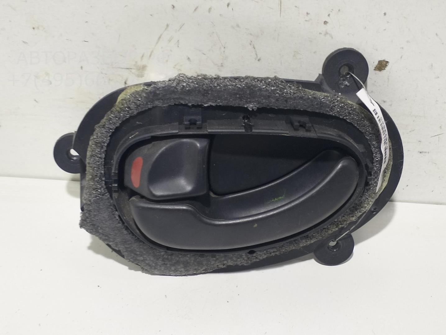 Ручка двери задней внутренняя левая