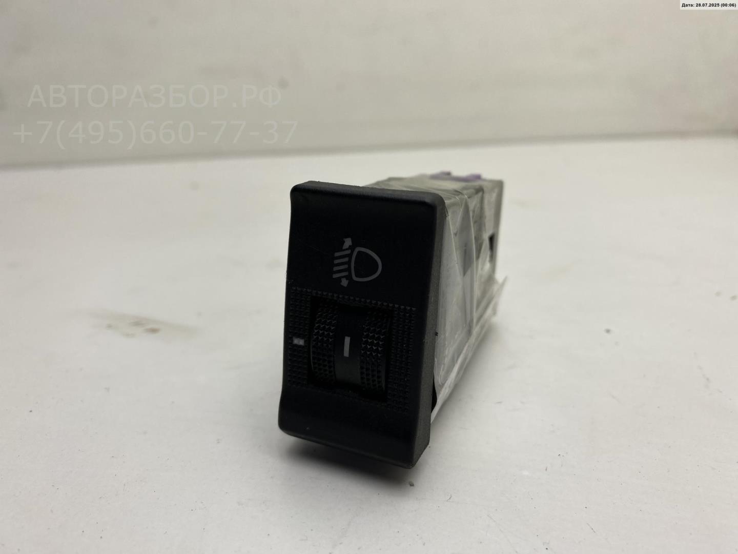 Кнопка корректора фар