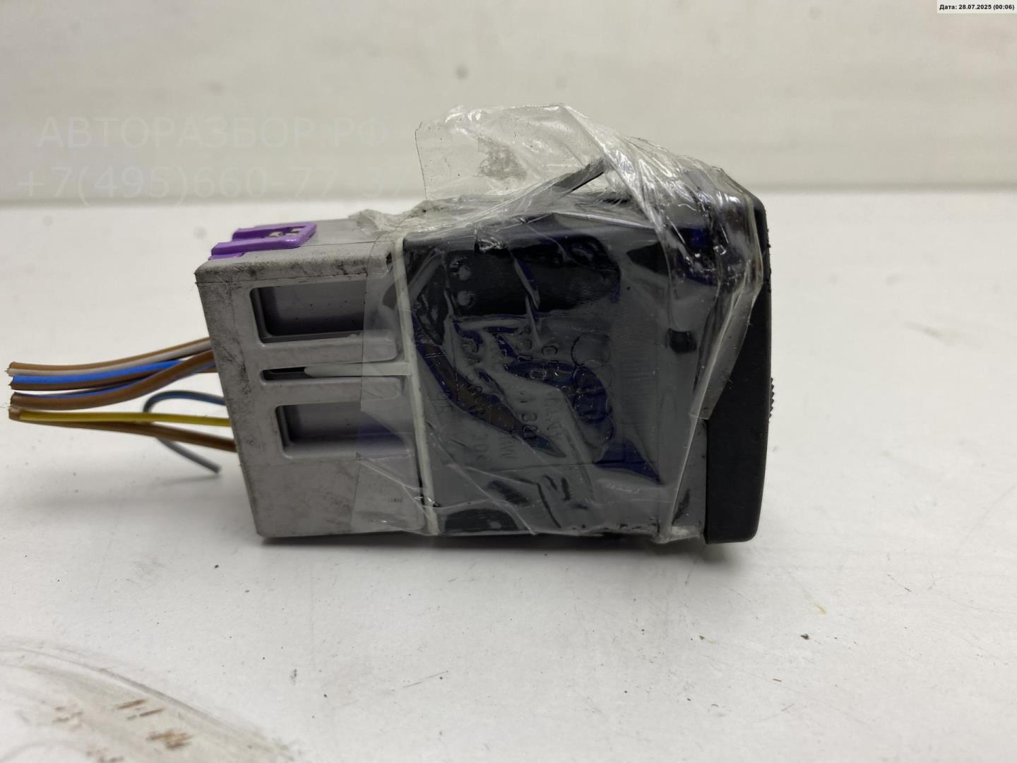 Кнопка корректора фар