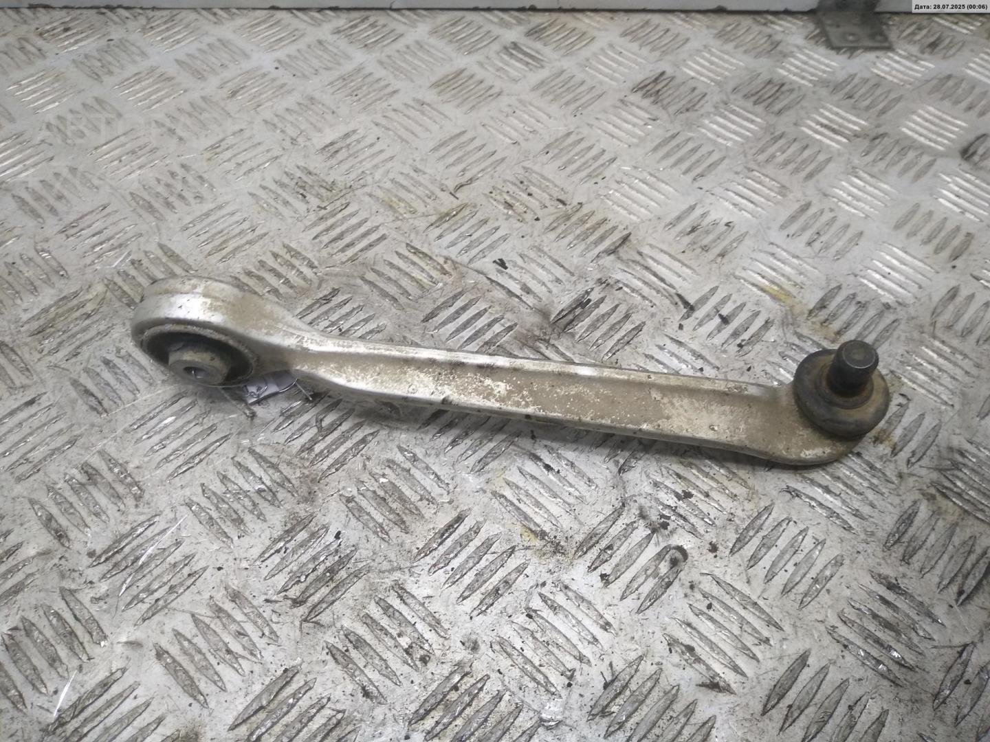 Рычаг передний правый