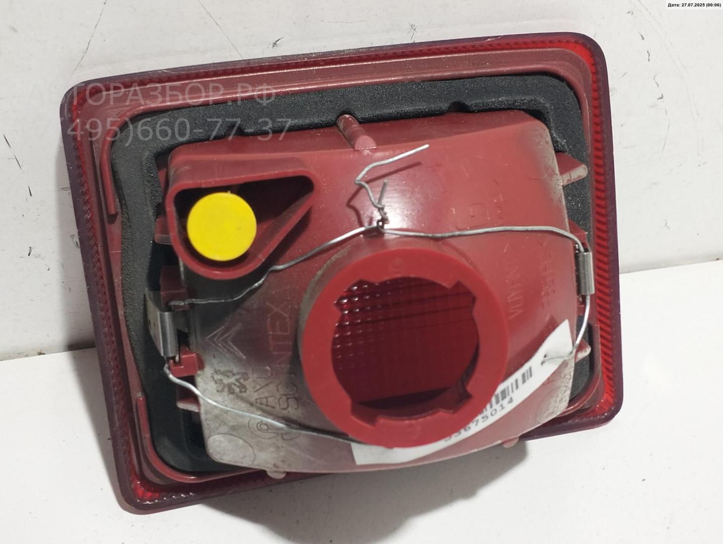 Фонарь задний в бампер левый