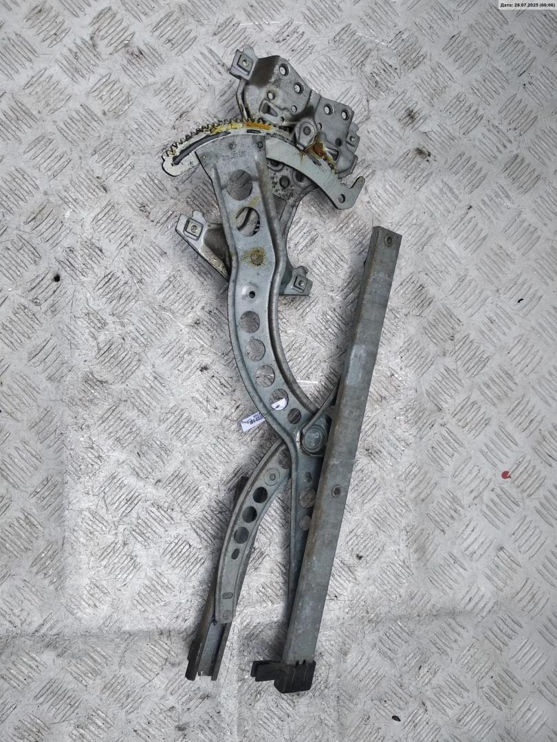 Стеклоподъемник механ. передний правый