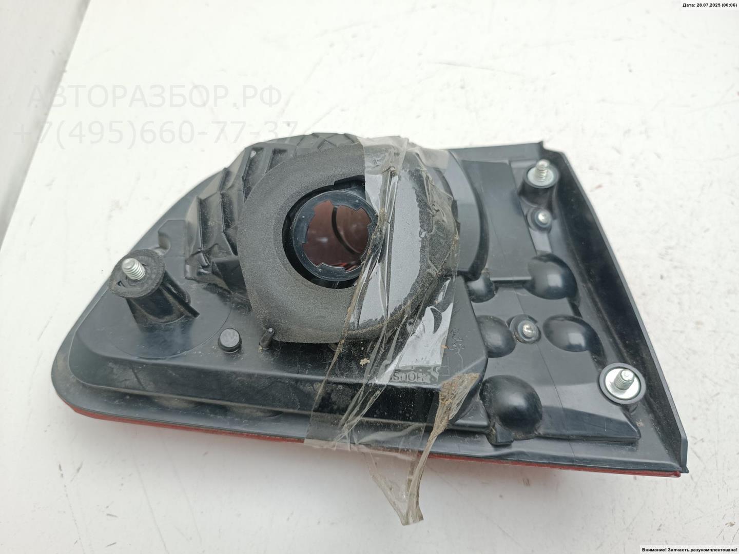 Фонарь задний внутренний правый