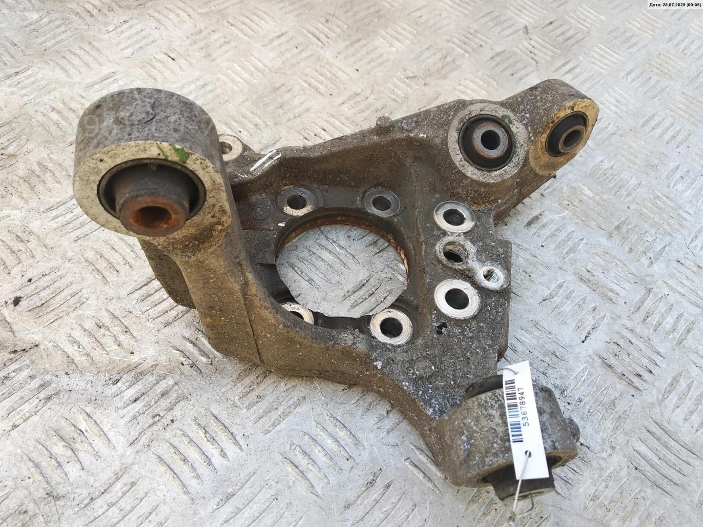 Кулак поворотный задний левый