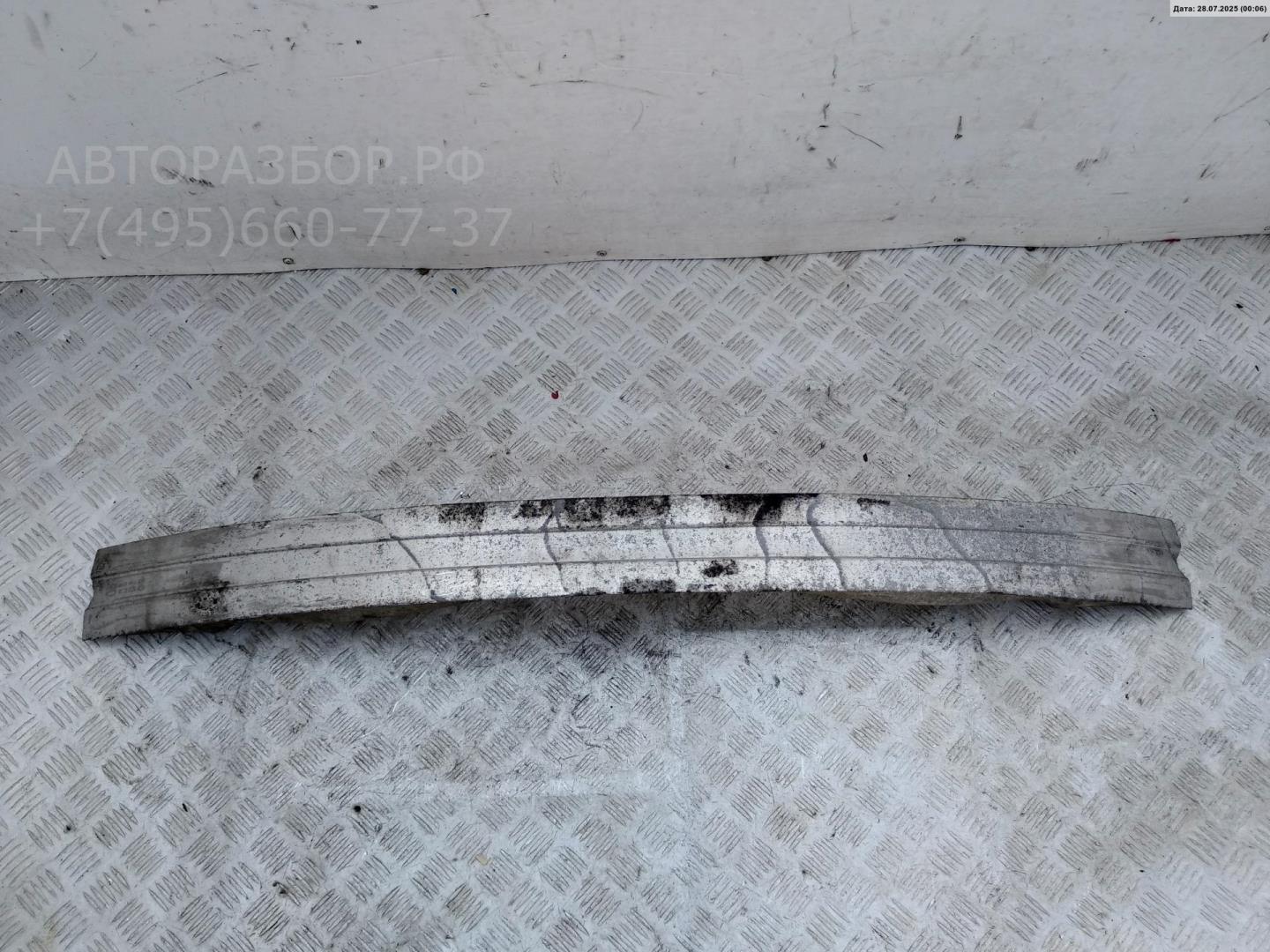 Усилитель переднего бампера