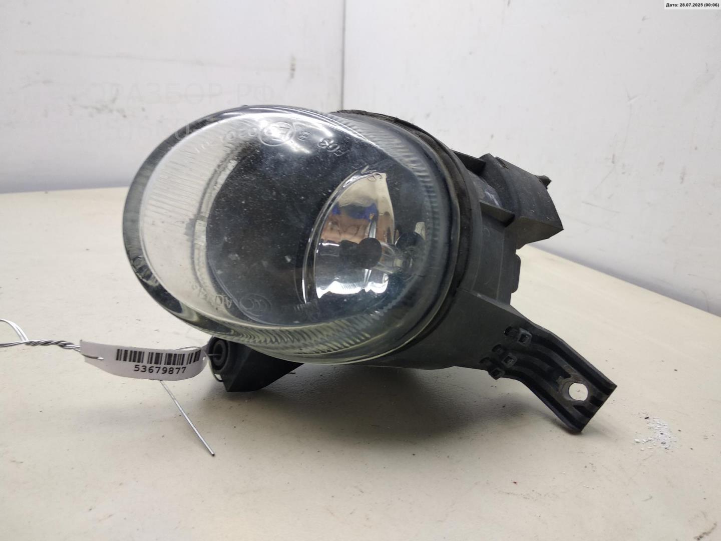 Фара противотуманная правая
