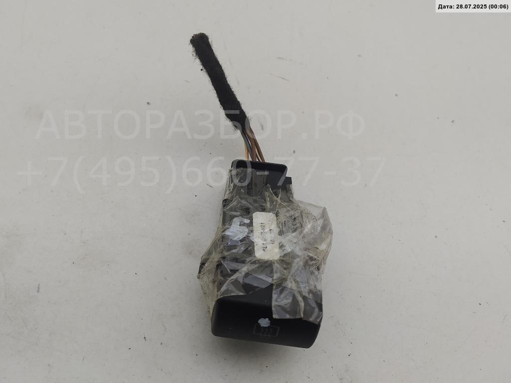 Кнопка обогрева заднего стекла