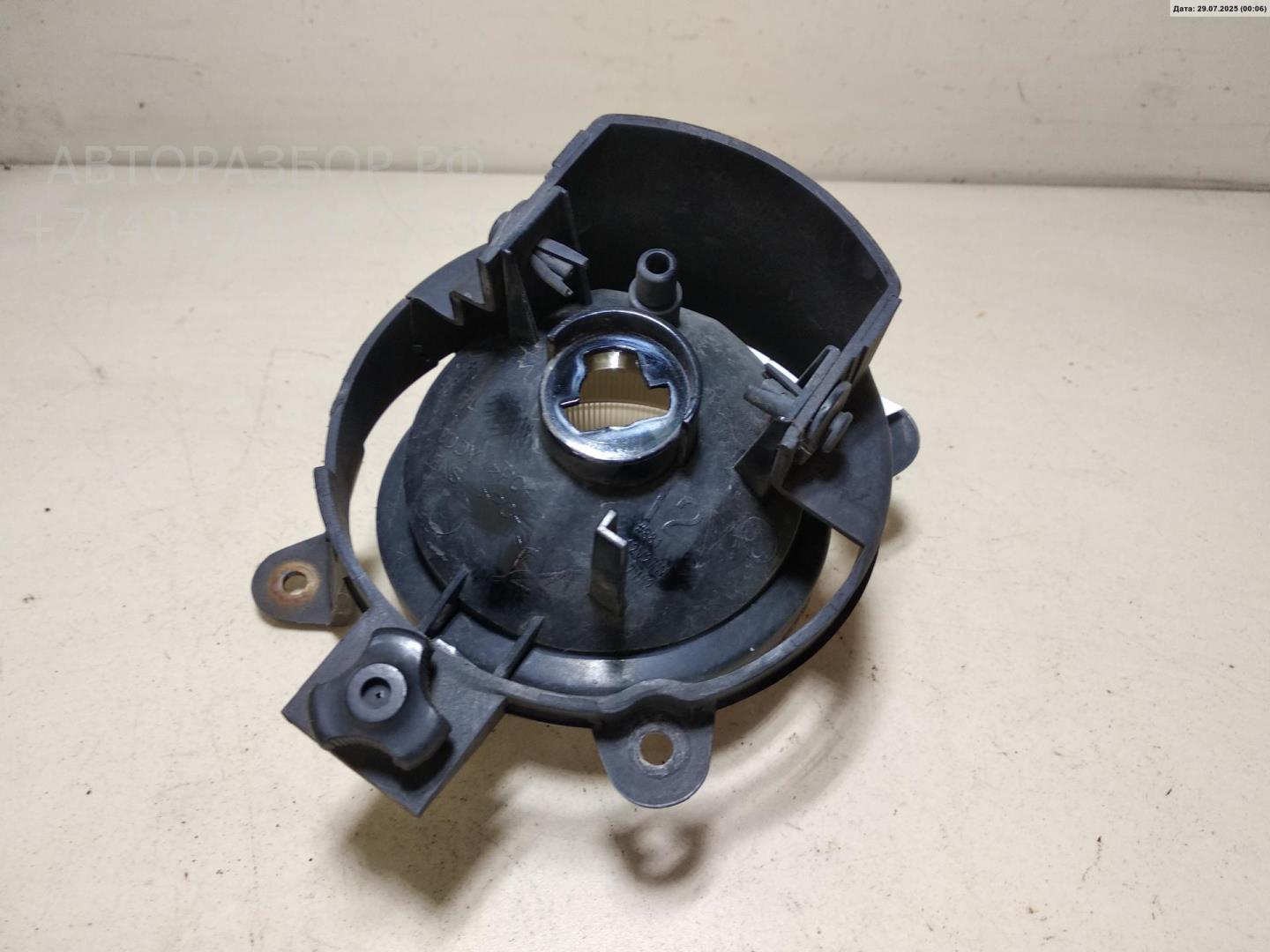 Фара противотуманная правая