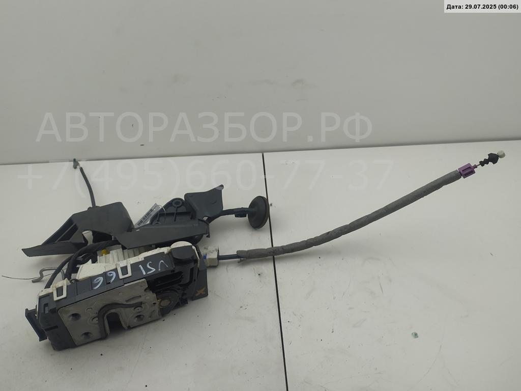 Замок двери передней правой