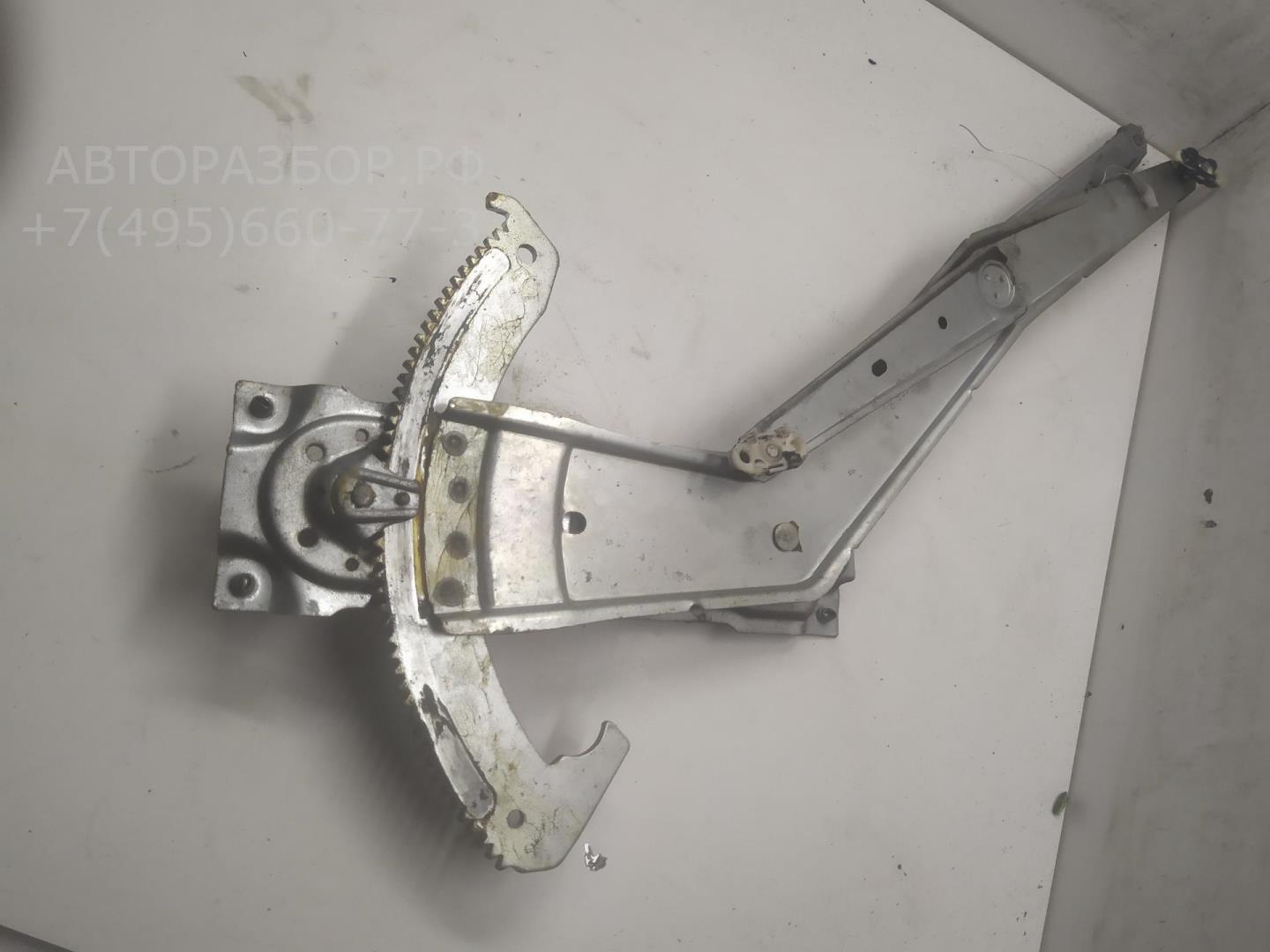 Стеклоподъемник механ. передний правый