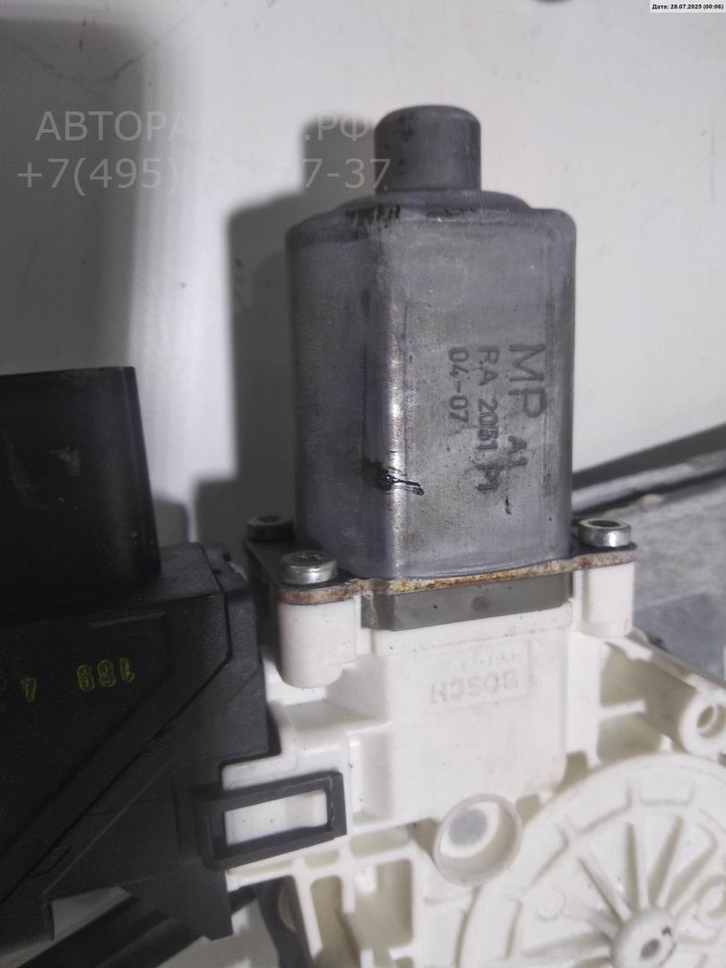 Стеклоподъемник электр. передний левый