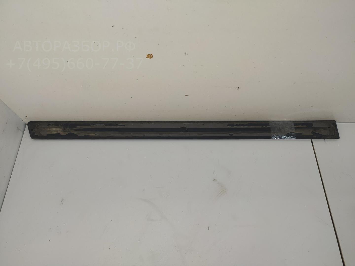 Накладка двери задней левой