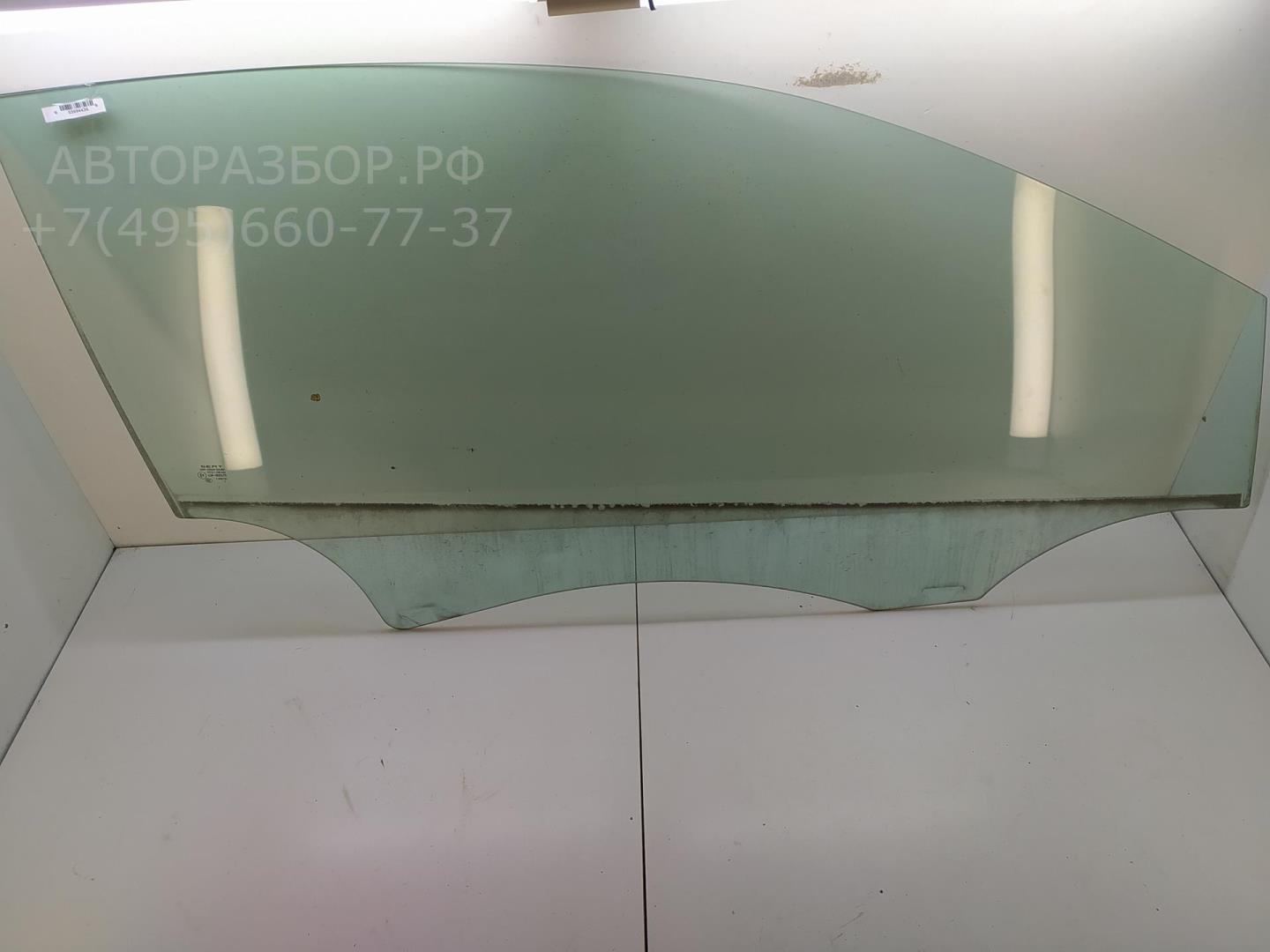 Стекло двери передней правой