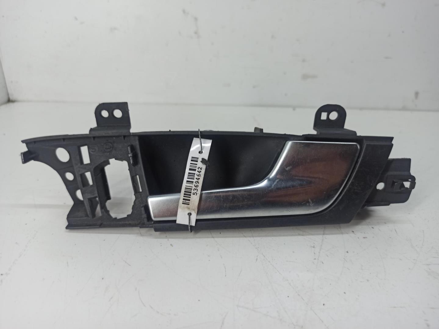 Ручка двери передней внутренняя правая