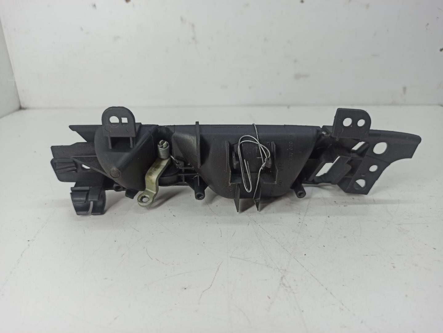 Ручка двери передней внутренняя правая