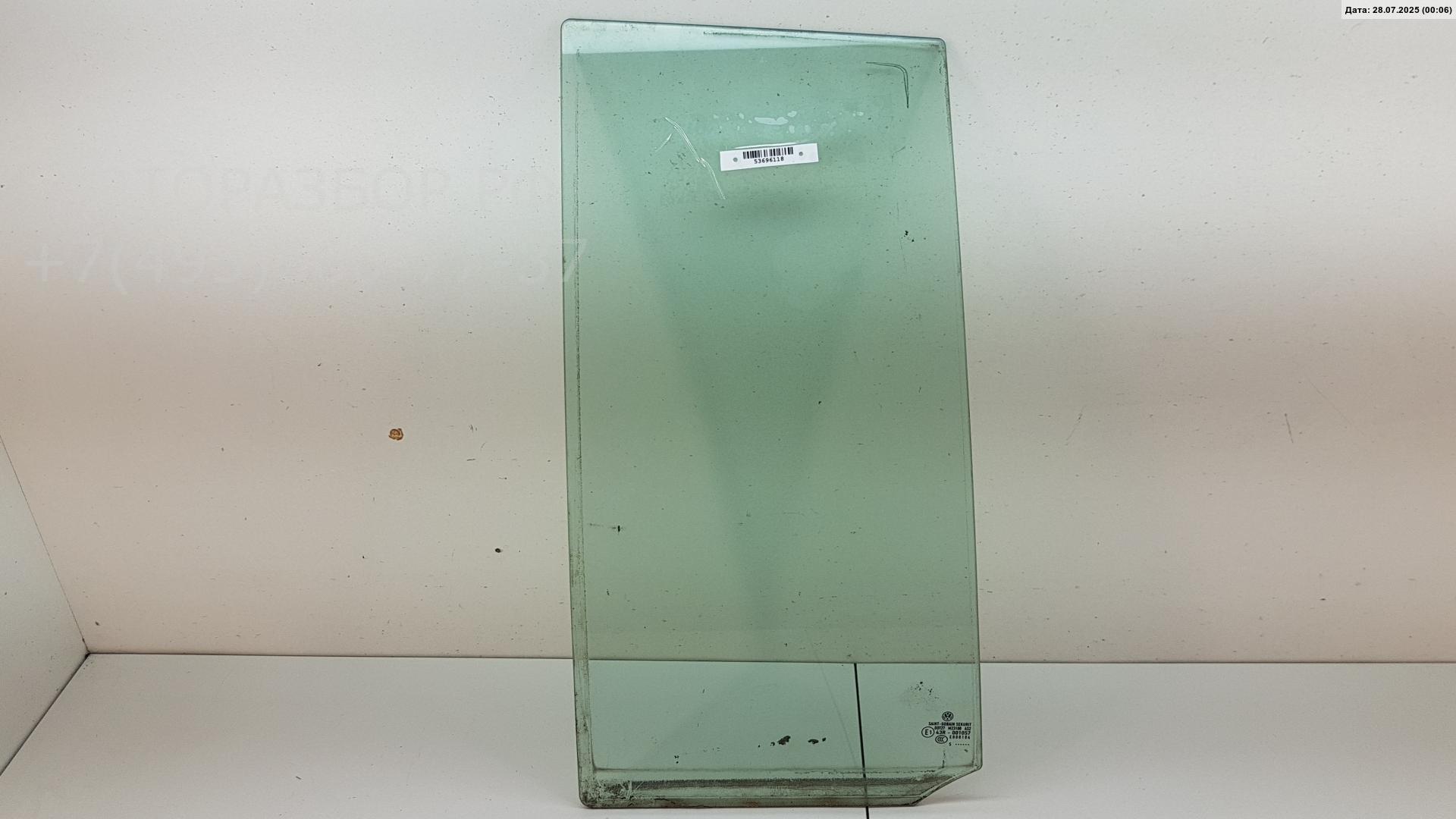 Стекло двери задней левой (форточка)